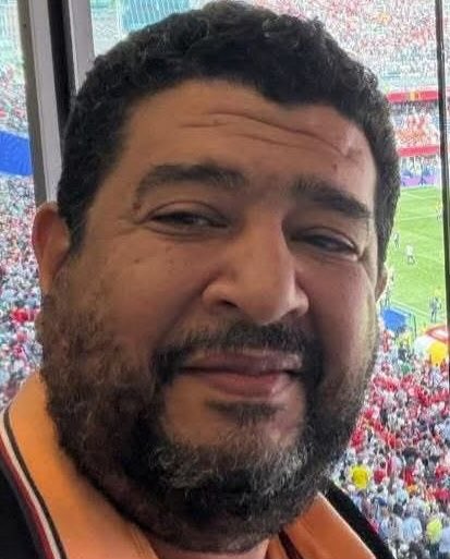 aymanelrefaee1's tweet photo. العجل الجاموس دة لسه ليه عين طالع مع هاني حتحوت يدافع عن نفسه ويقول أنا طالع علي حسابي مش تبع البعثة الرسمية 
منتهي قلة الأدب والاستفزاز https://t.co/LB6dnVJCEY