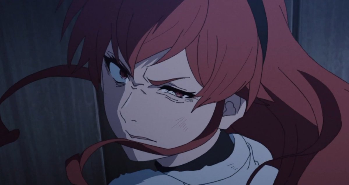 Toxicph4ntom's tweet photo. In the first frame we can see that Nina was using a rigged sword before Eris picks it up.

Eris vs Auber has this little detail where Eris closes her left eye due Auber jumping towards the bright moonlight

I expect a lot of things like this throughout the season🔥 https://t.co/5kMiZBuHIu
