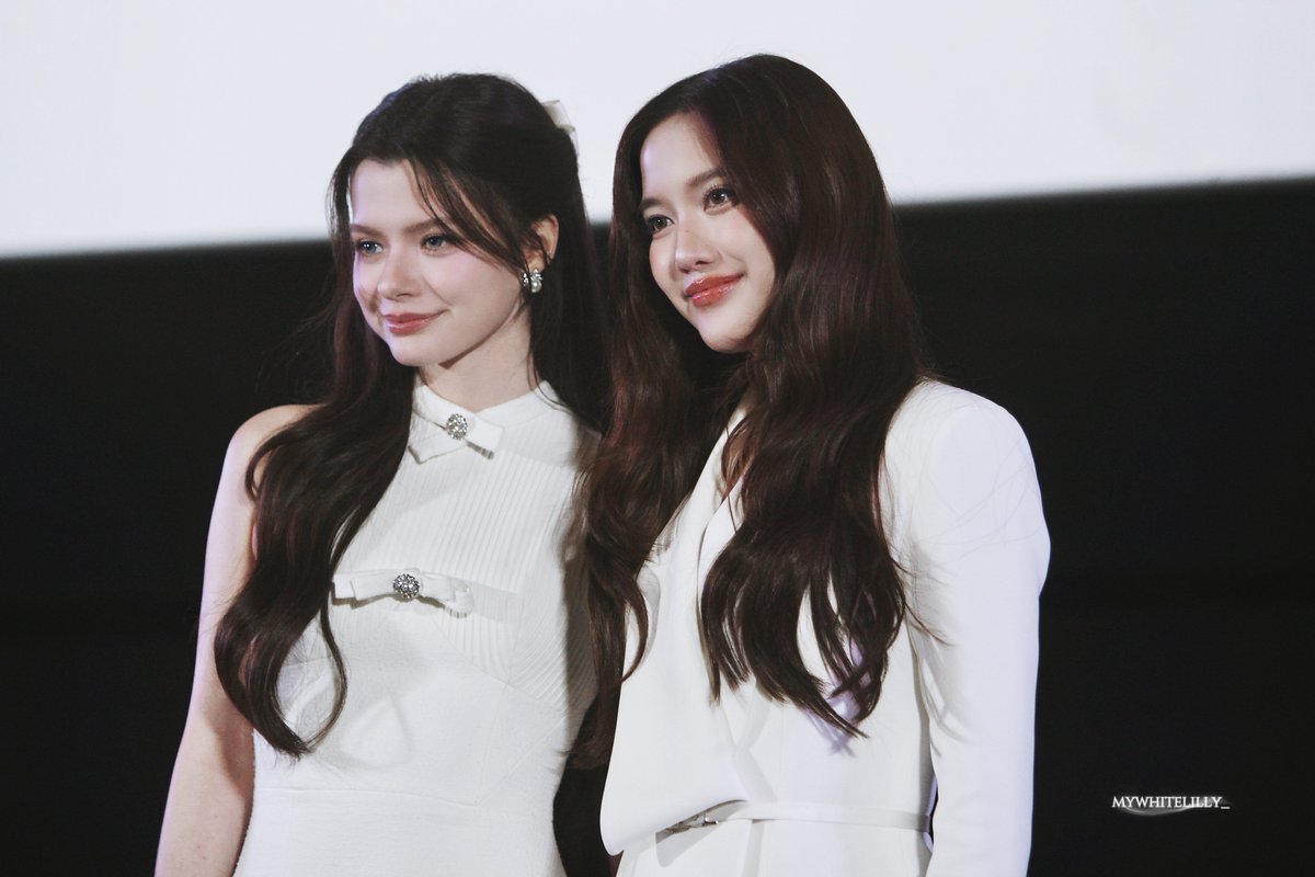 mywhitelilly_'s tweet photo. they’re just too perfect when they’re together… 🥹💕

THE AIR FINAL EPISODE
#เสน่หาวาโยตอนจบ
#ฟรีนเบค #FreenBecky https://t.co/zmBGcO4bCf