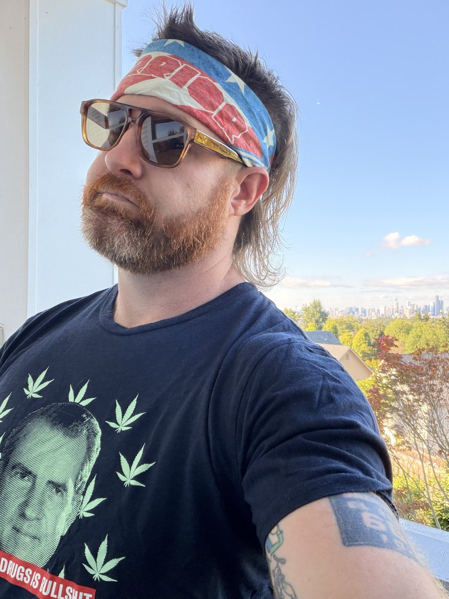 MichaelFrehley's tweet photo. Merry Independence Day https://t.co/tBOsPNl6XM