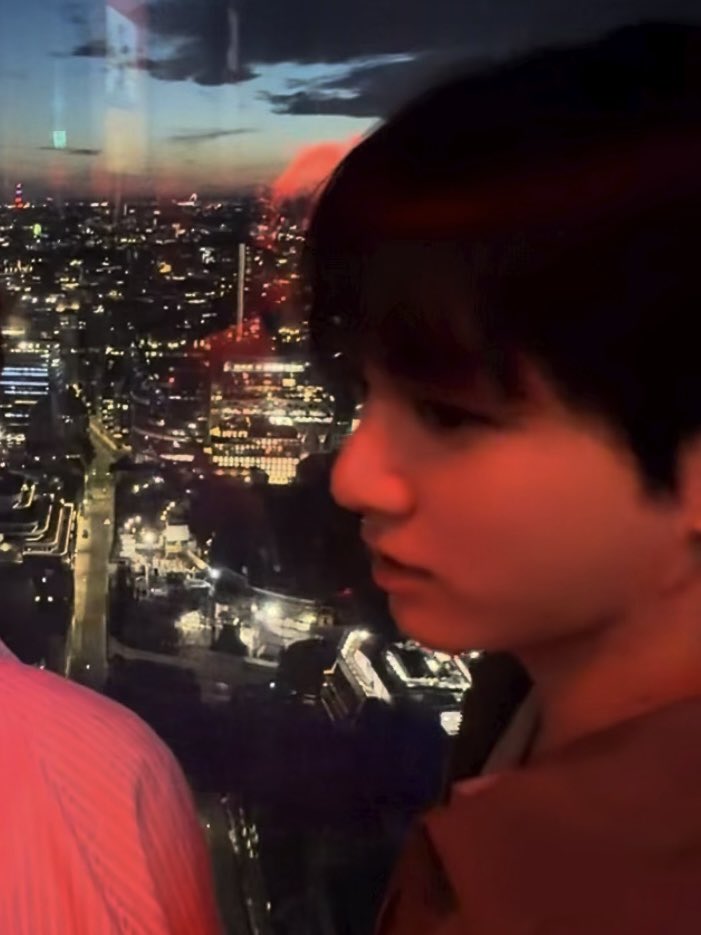 vjungist's tweet photo. is that a jungkook nose i see… https://t.co/4MdM2cFTPj