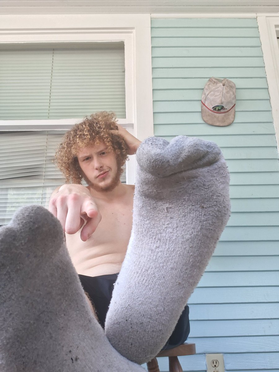MasterKeith420's tweet photo. Faggot finance MAGA🇺🇲... It starts with you🫵🛐👏

#HolidayTributes #MAGAAlpha #FEETURED #feetsubmission #ATM https://t.co/dcB3o7dpEP