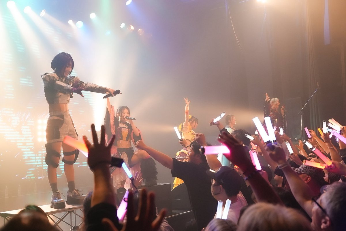AZ-ON 3周年 BIGCAT ワンマンライブ 『WELCOME TO PIXEL WORLD