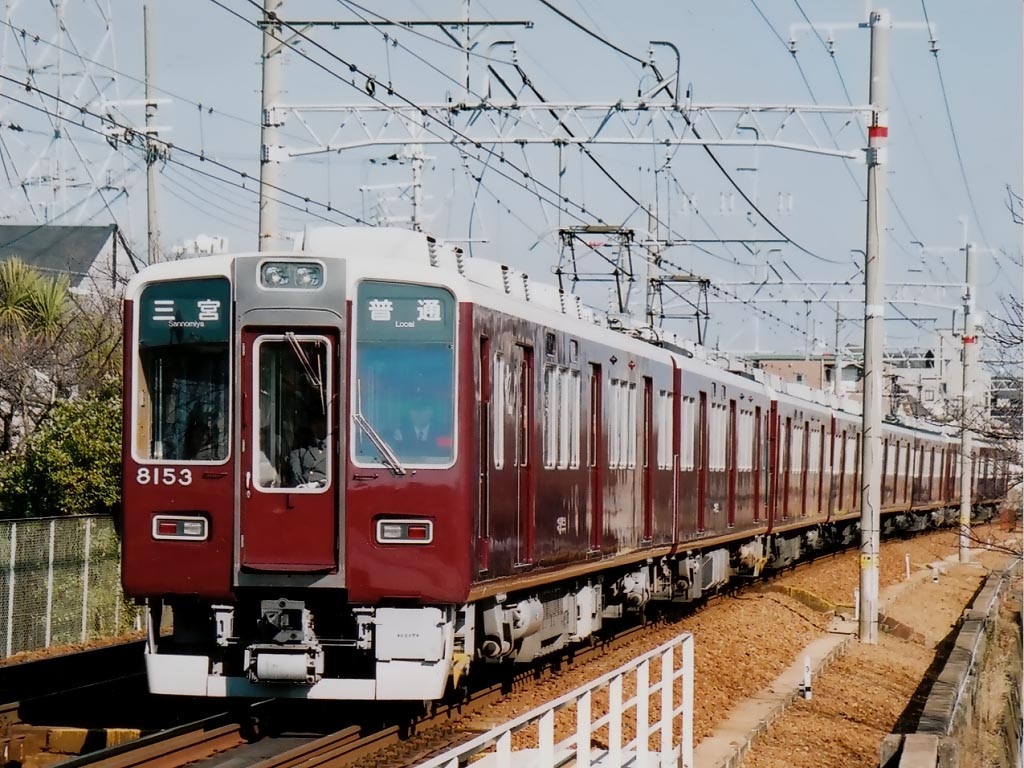 korokesaiko's tweet photo. 2+6の組み合わせの変遷が沼になっていますね。
98年の改正後6024+7017・6025+7023・7005+7020になる。
2000年に7005+7020→7005+7024×4+7026に、7020が8両化。
2001年に6024+7017→7025+7017。
2002年に6025+7023→8035+7023、7005＋7024＋7026→7005+7024+8033(3か月くらいで7005が8032と交換)。 https://t.co/30AhIIEGhu