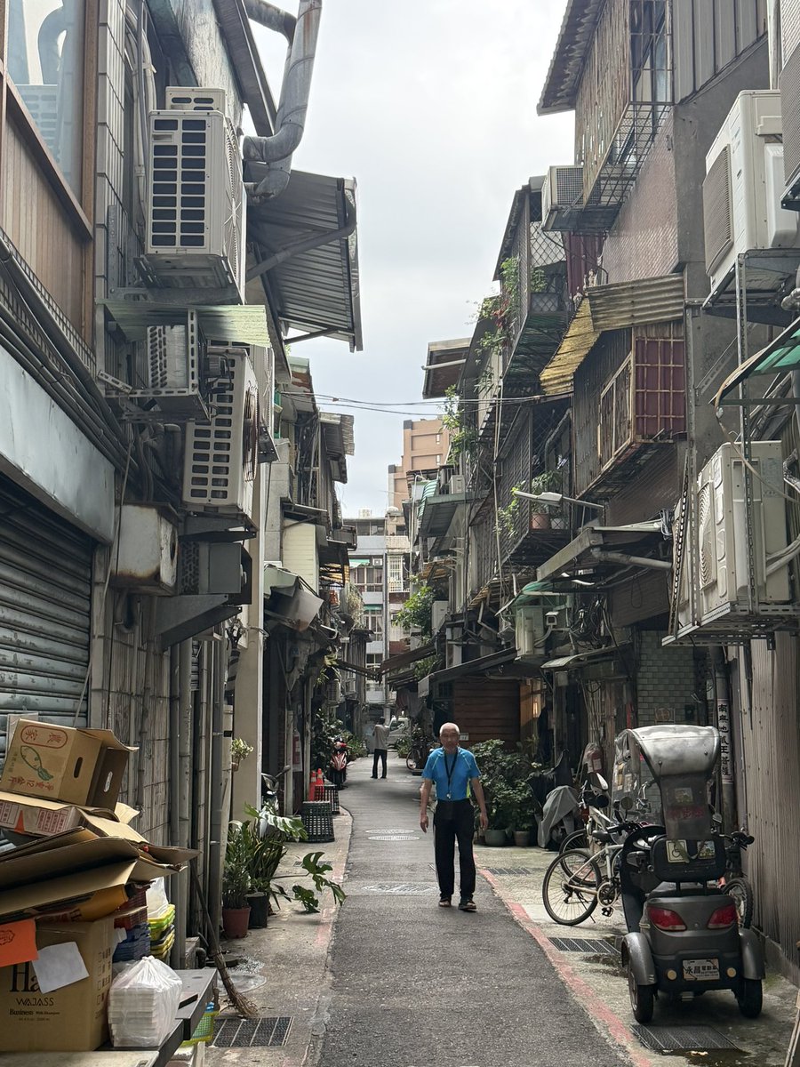 matteruze's tweet photo. 初めての海外旅行で台湾に行ってきました🇹🇼準備にだいぶ時間かかったけどなんとか行って帰って来れてよかった。穏やかでノスタルジックな雰囲気。ご飯も優しい味が多くて美味しかった。だいぶ疲れたけどね。。良い経験になりました。 https://t.co/AVnqvvNyop