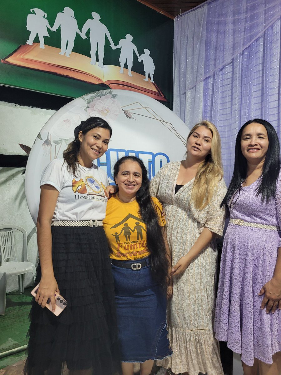 catiucecaty's tweet photo. Princesas do Senhor Jesus https://t.co/FUxgdcYWqL