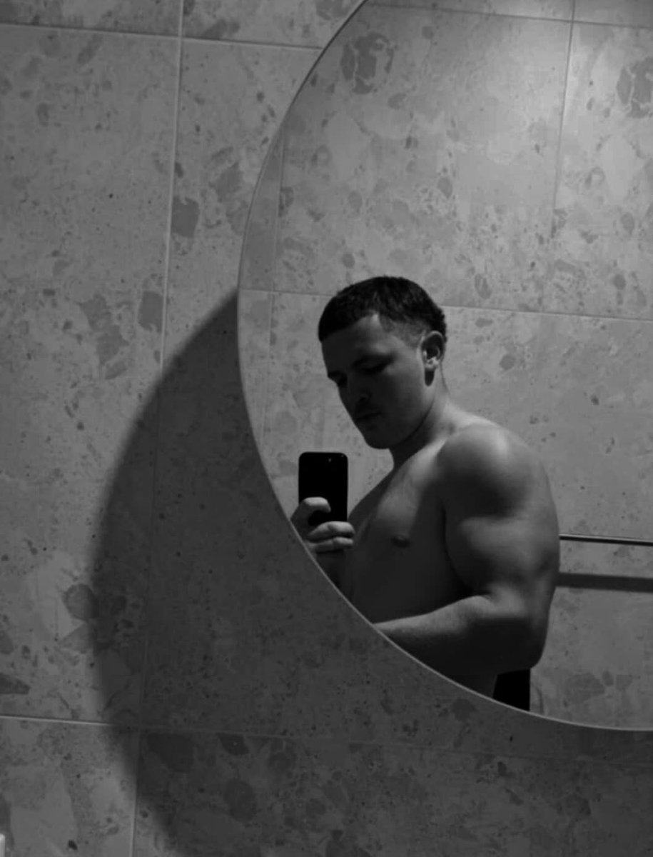 aussiealpha03's tweet photo. Deleted off Reddit for being too explicit, let’s see how my X subs treat me🤑🤞🏼

#findom #alpha #aussie 

Aussie Dom♥️ https://t.co/8olm6FpnbN