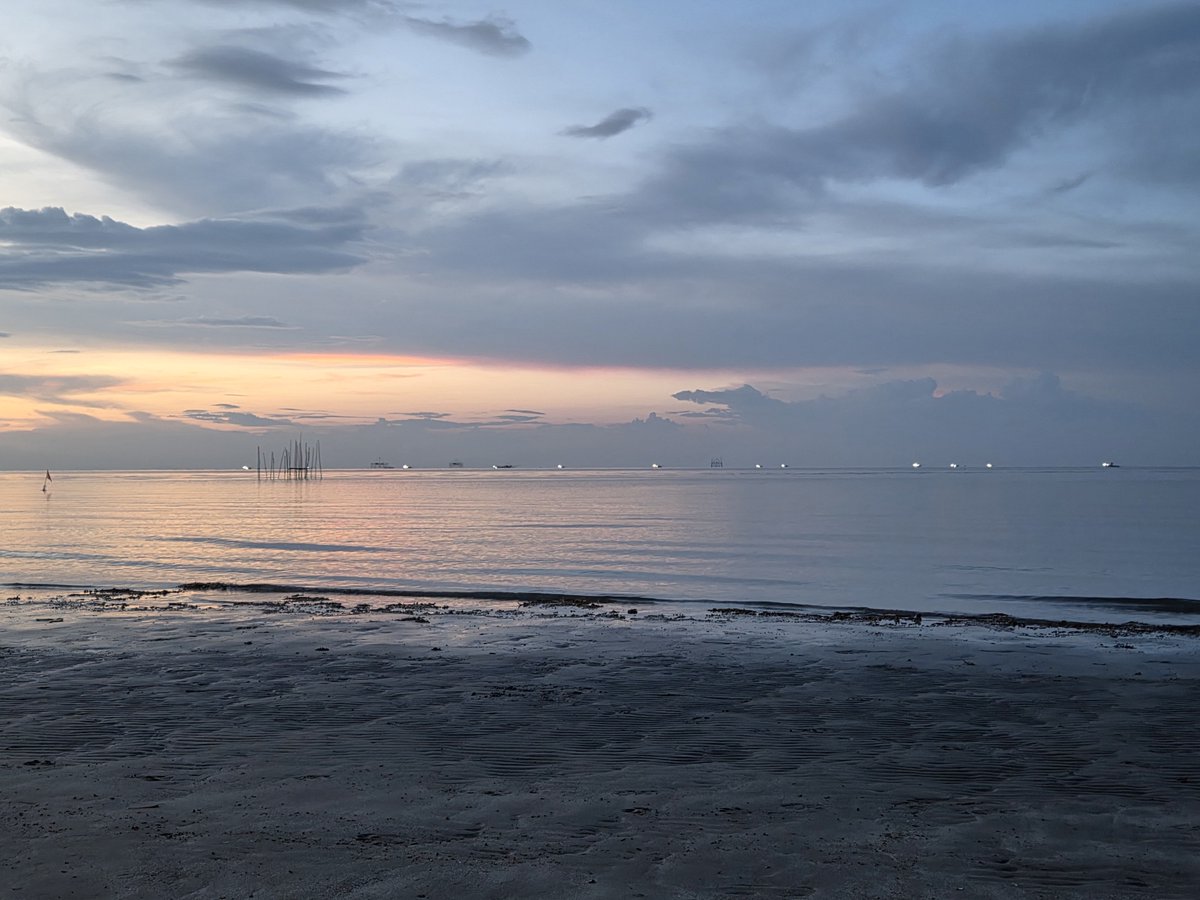 andreamplacer's tweet photo. Sea's to the East https://t.co/1KvFDNR2xn
