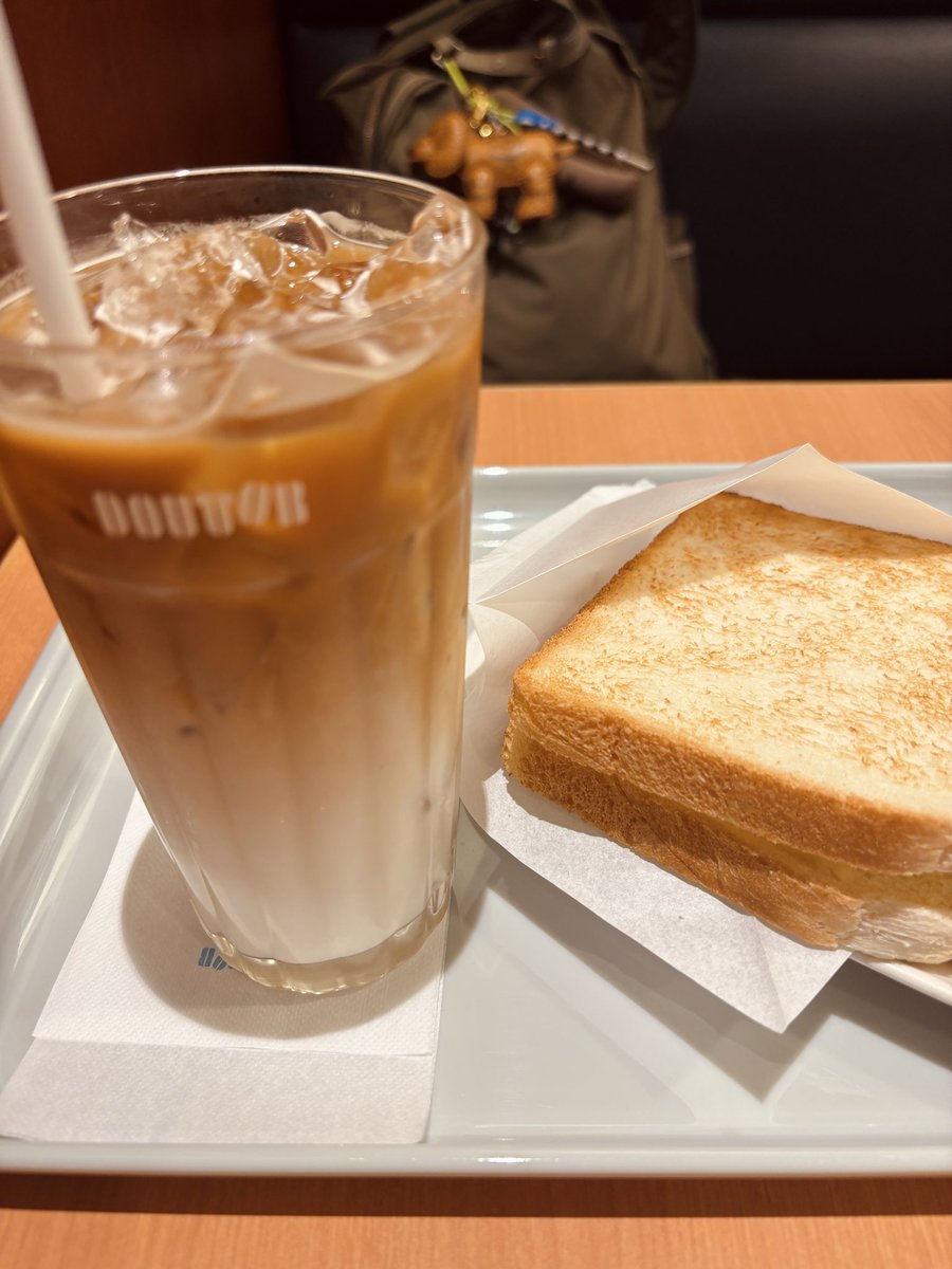 okmi39's tweet photo. そんな法の格言は聞いたことがありませんでした笑
卒業までに教科書丸暗記できる仕組みなっとるな笑
法学好きだから続けますケケケ☺️

お友達ドトールで待とう✨ https://t.co/Yu586JNdP5