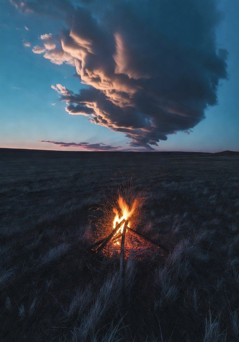 BraveHeart_yy's tweet photo. Keep a single spark to start a prairie fire.🔥
 #BraveHeartNote #InnerSpark #Potential #BigDreams #Motivation #Inspiration https://t.co/OutqkvgYhg