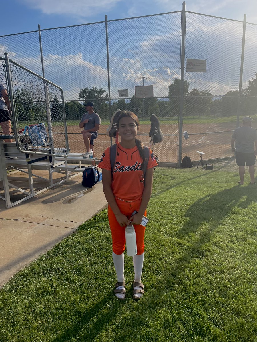 Bellacortes03's tweet photo. My @BanditsGlass team had a solid run in the Colorado IDT tournament. We ended our tournament run with a loss tonight  but I enjoyed all 4 days with my team. We faced some great competition this weekend and I was glad to be able to contribute to this team batting .438 on the week. @LineDsoftball @SoftbalAmerica @D1Softball @ExtraInningSB @PrepSoftball @Coach_Veee @lizjagielski @coach_crowell @UKCoachLawson @OSUcoachG @LindsayFico @CoachMFrezzotti @CoachStanton @JMan4514 @Trisha_Ford @Hall_J_4