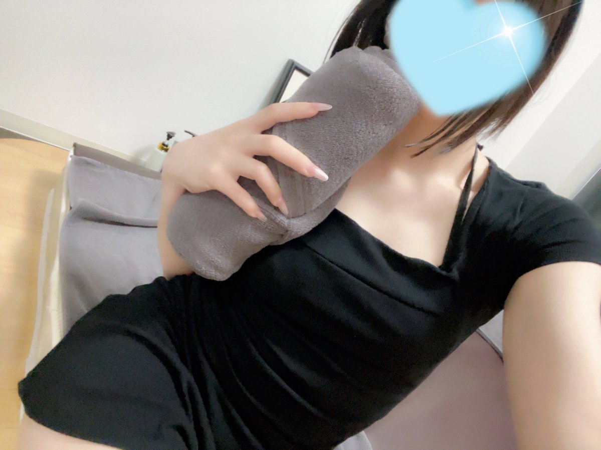 kanatao_u's tweet photo. おはよｯ🫠🫠

前来てくれたお兄さんかなっ??
事前予約ありがと~ございます🫧ྀི

次のご案内▶︎12時55分~🈳ﾃﾞｽ

日曜日の出勤はレアだょ✨️
会いに来てね(⑉• •⑉)❤︎ https://t.co/d66aATF135