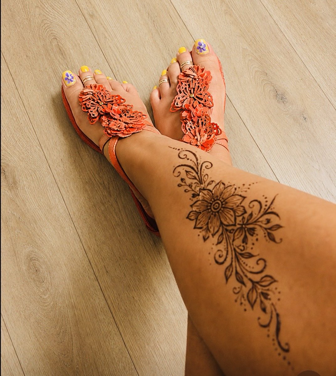 GoddessFin35ix's tweet photo. Happy 4th my finger toe friends. ❤️🥰 https://t.co/9e1m2vKNez