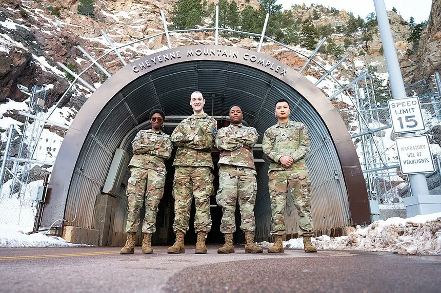 Order_Of_Alpha's tweet photo. @asonflower Look towards Cheyenne Mountain Complex

Special Unit - Special Treatment. 

Taking good care of a special guest.. OB-A-MA https://t.co/1WpFm8xagz