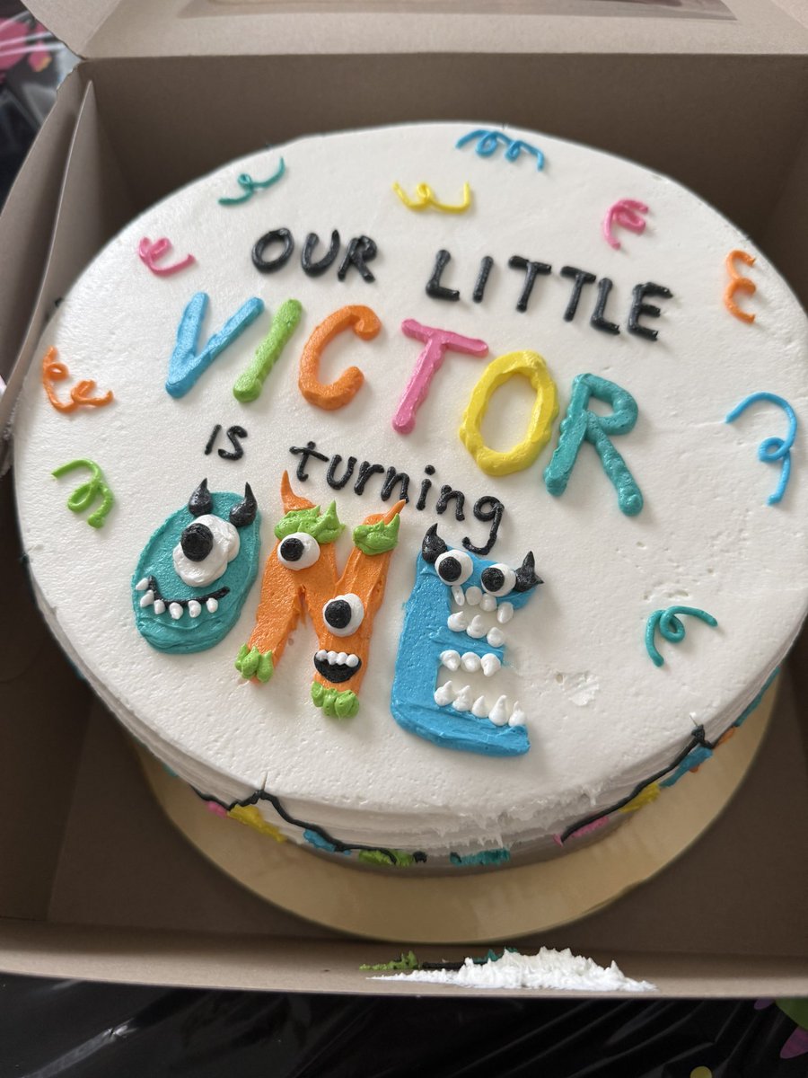 DanhausenAD's tweet photo. 🎂🎂🎂 https://t.co/79j1APCk5l