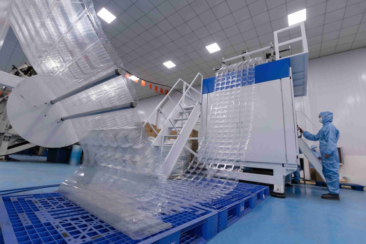 clamshell_great's tweet photo. Our thermoformed fruit packaging is designed to make your products look fresher, cleaner and more premium on the shelf
👉 : https://t.co/rPm1wqFAfp
📧 : huangxuan@qdgreat.com
#Thermoforming #PlasticPackaging #FruitPackaging #PETPackaging #RPET #CustomPackaging #OEM #ODM #B2B#fyp https://t.co/zwndiUBN9M