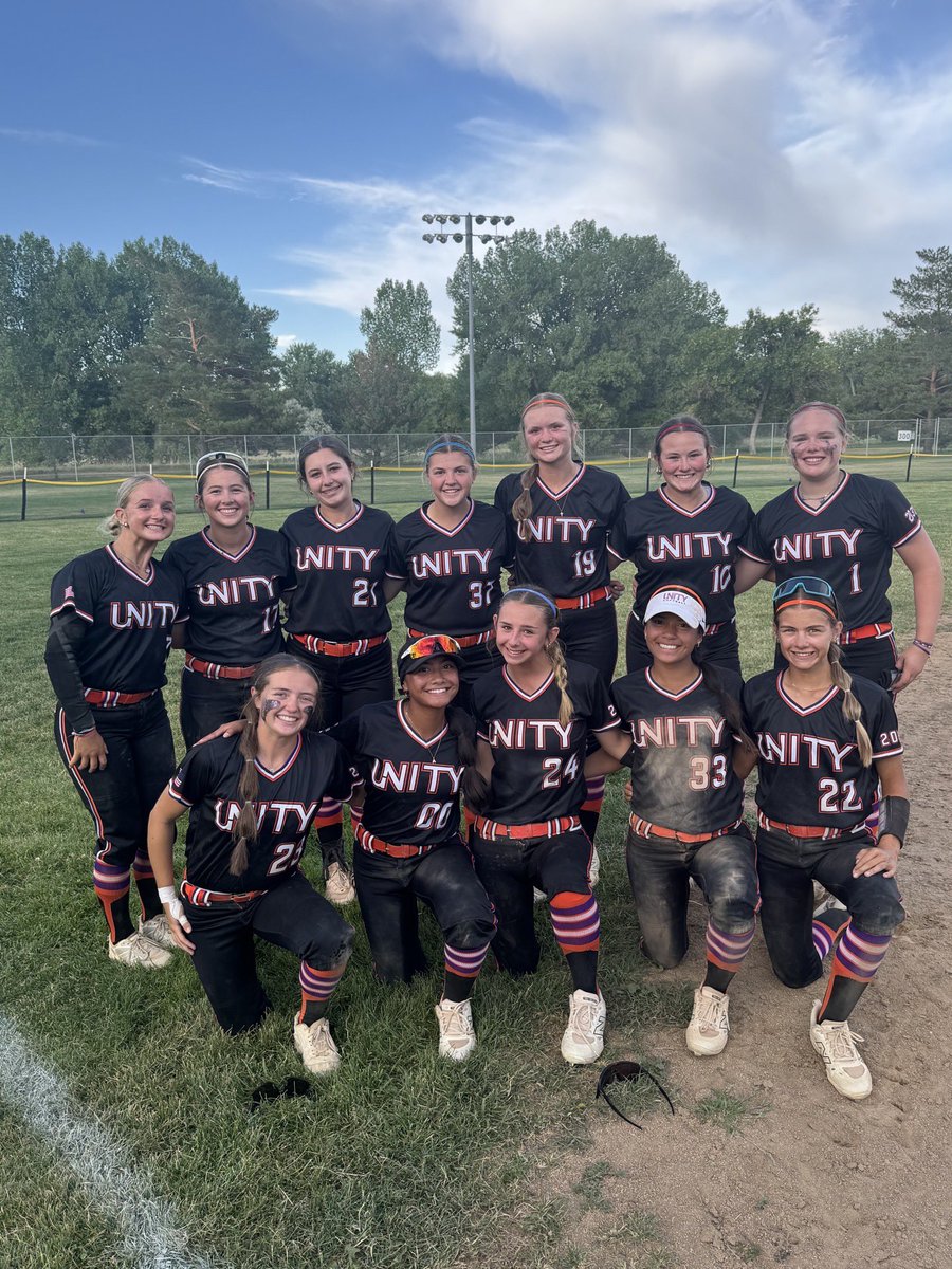 AshVanBoxmeer4's tweet photo. Started with 198… and then, there were 16!!!! This group is headed to Championship Sunday in Colorado baby 🧡🙌🏻💜I am so dang proud of these girls, coaches &amp; parents who trusted the process and bought in.  @VAUnitySB @UnityCoachJosh @COSparkFire @ExtraInningSB https://t.co/CEHjA1CgED