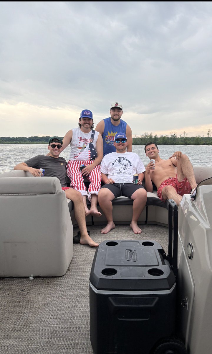 Corriveau15's tweet photo. Happy 4th! Lucky to have these guys always supporting me and my programs! https://t.co/uPz5EG8Svj