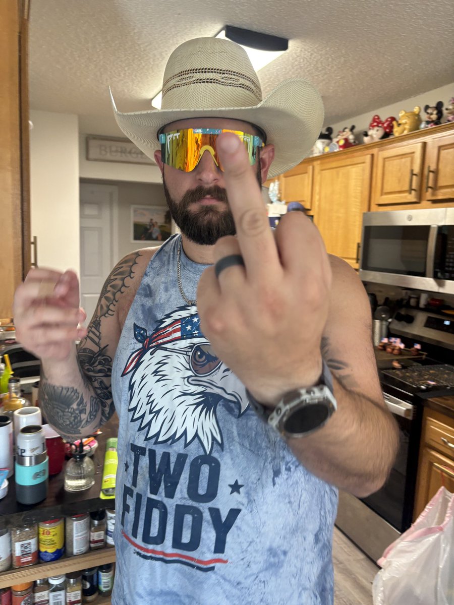 hburg31's tweet photo. Unapologetically Country #America #comeandtakeit https://t.co/qkPatbCtwH