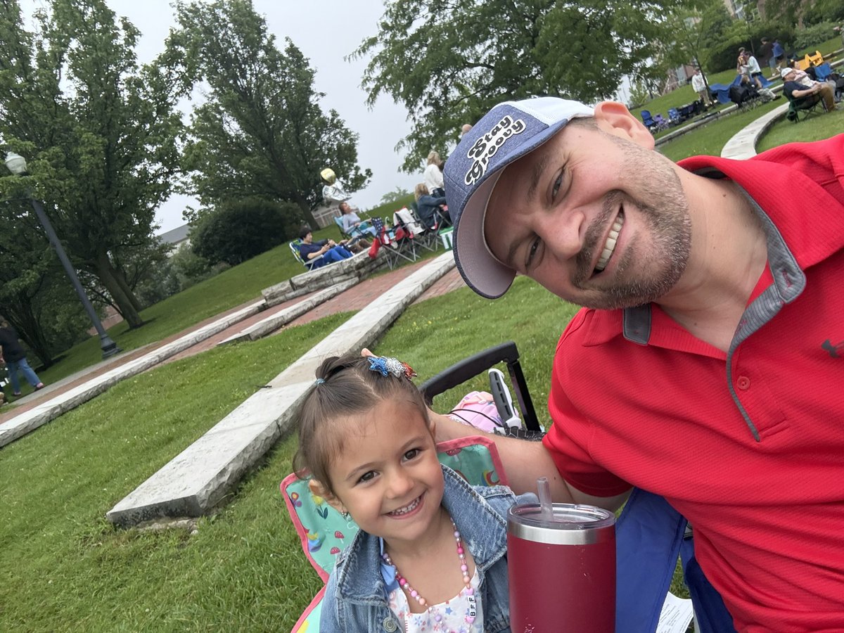 DeadEye__gg's tweet photo. @garyvee @veefriends Happy 4th from us to the VF family!! 

0xfbba6091a1f6b60b47a6ca15aa256debff1f1fff https://t.co/icZBPR5Lal