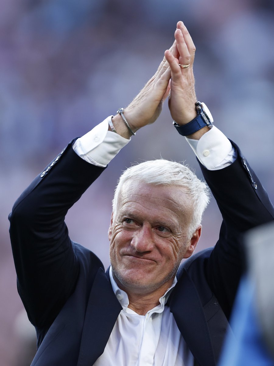 ActuFoot_'s tweet photo. 4 quarts de finale en 4 Coupes du monde en tant que sélectionneur pour Didier Deschamps 🇫🇷. 

🏆 2014 
✅ Quart de finaliste

🏆 2018
🥇 Vainqueur

🏆 2022
🥈 Finaliste

🏆 2026
✅ Quart de finaliste (en cours)

Tu vas tellement nous manquer DD. ❤️ https://t.co/mOME4Rnz0z