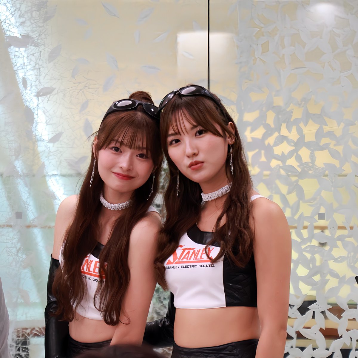 HashikunO's tweet photo. ギャルな🥸💘
夏コスの #ここそら🤭✨️
席の真後ろから登場🤣⚡️

#風間そら @sora__kazama 
#海老野心 @heart_u29 
#CLUB100
#TEAMKUNIMITSU
#夏コス https://t.co/0u4QbbGuW8