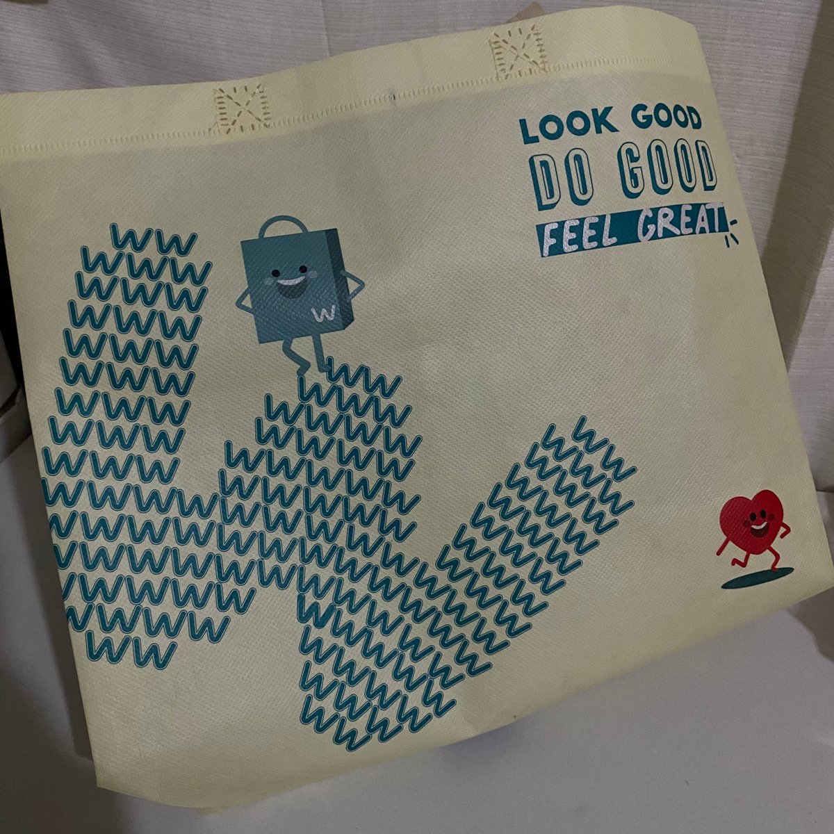 lovedbyarethusa's tweet photo. exo ‘exhorizon in manila’ freebies

— july 5, 2026
— 1:1 only
— open for onsite trades!
— Limited
— likes &amp; rt's are appreciated

📍fanzone area &amp; moa
(If you guys see this bag, kindly approach me nlng po^^)

see you, Exo-L and Eris! 💜

#EXhOrizoninManila https://t.co/GlGnppccXM