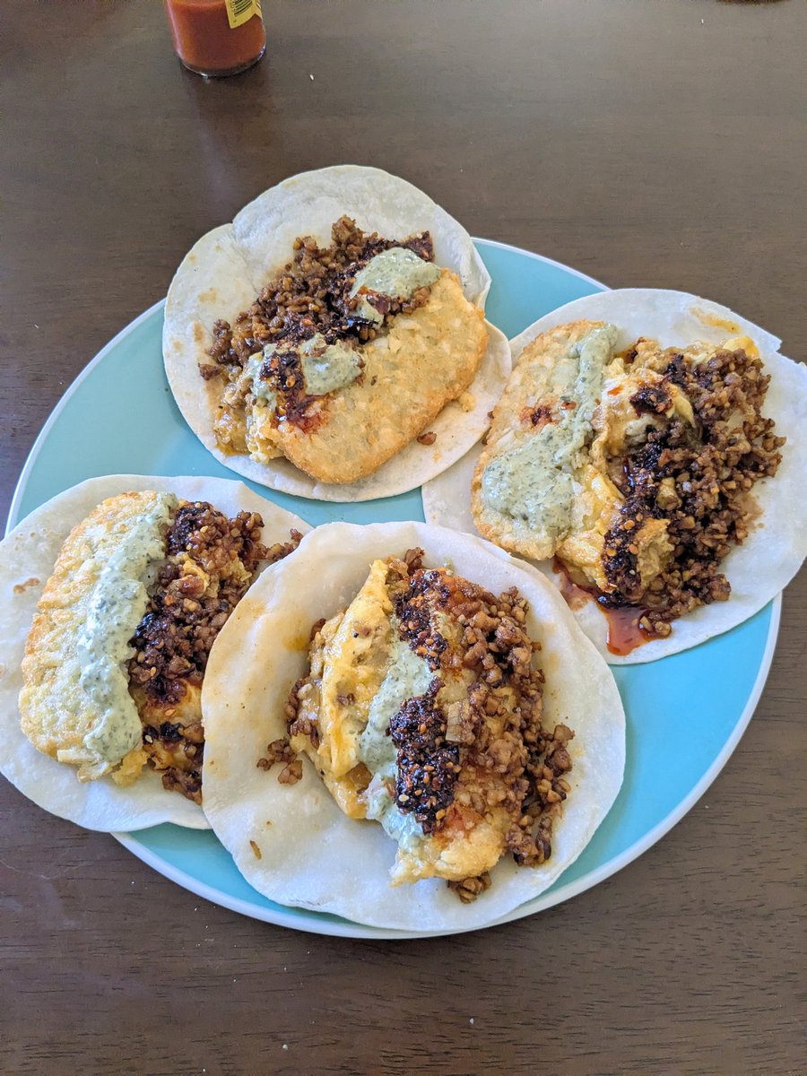 catkin_makes's tweet photo. tempeh-rizo egg cheese potato tacos with cilantro crema and Chinese chilli crisp https://t.co/9z4YsYLSK7