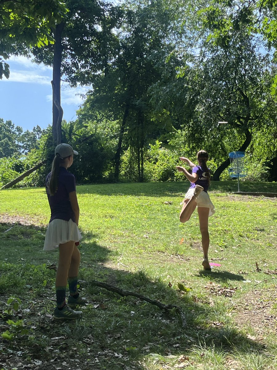 HaydenWiebusch's tweet photo. 2026 PDGA Junior Worlds Doubles
I had fun playing w/ my teammate Brooklyn today. We got behind a couple strokes on early wooded holes and made a bit of a push just couldn’t catch the other team.
#bedynamic
#discgolf
#growthesport
#kidsdiscgolf
#respecthergame
#throwpink https://t.co/F1lLN87Iwj