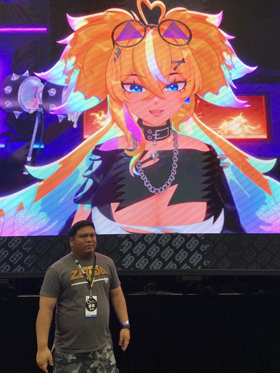 knightzero215's tweet photo. @VexTheSunEater  @shylilytwitch  @Arielle_VT  @CottontailVA it was nice see and I wish chat more with u…. I hope u enjoy ur con https://t.co/feZqHE3XAN