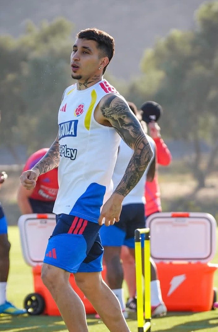 antoquinteroa's tweet photo. ayyy dios si me mandas uno como Puerta no me enojo 😮‍💨😍 https://t.co/UIgEaKonjy