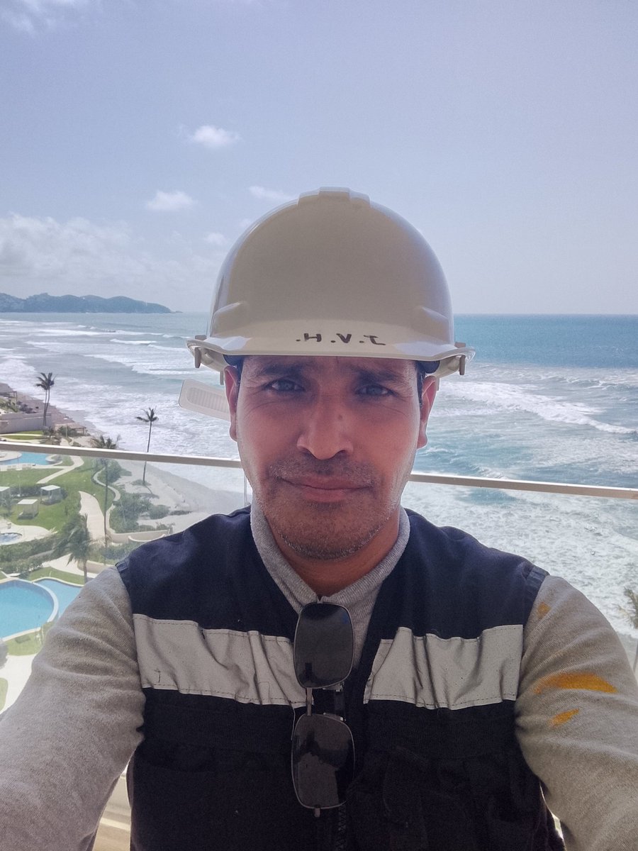 AlbertoS0407's tweet photo. Así nom��s rico? 🥵🔥🥵

Esas venas bien marcadas 🥵 https://t.co/A1gN5Ofbz3