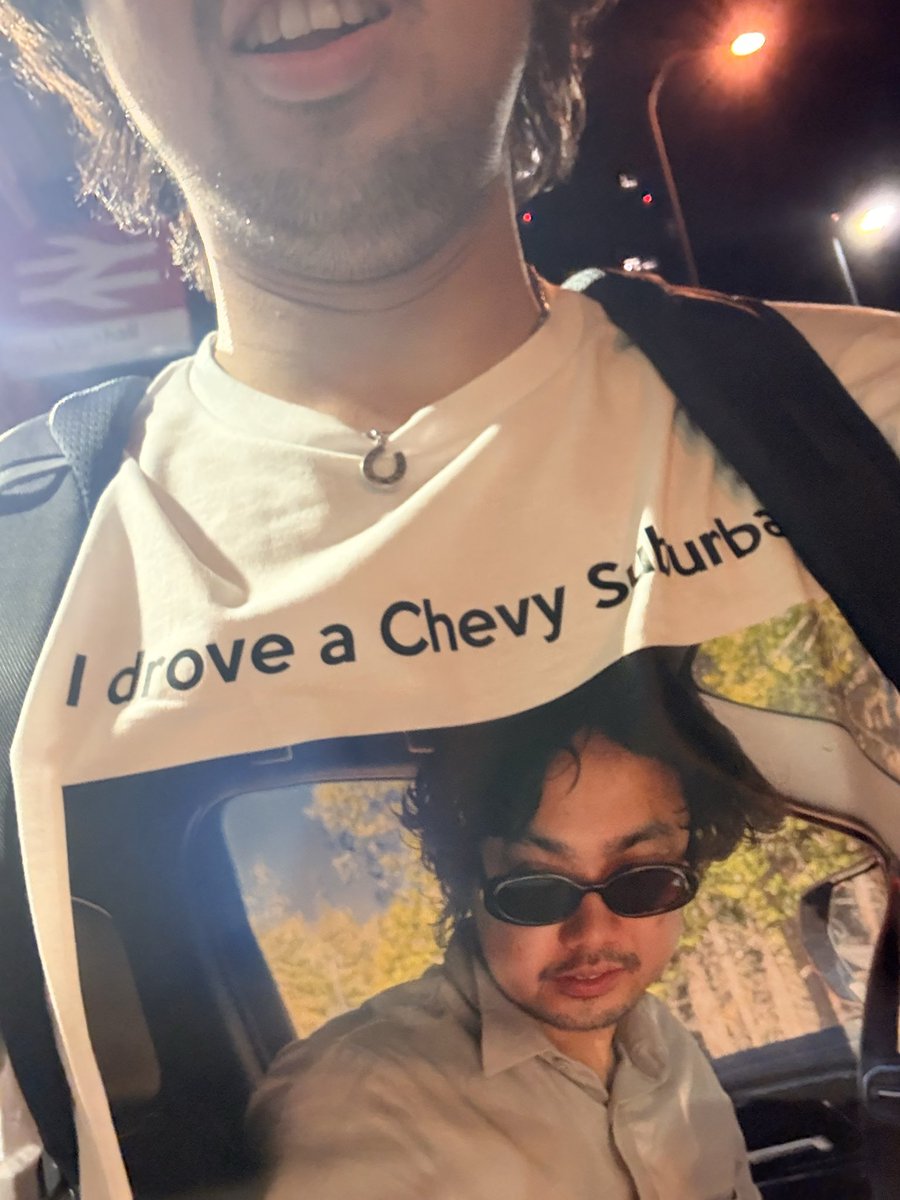 ATalkingBill's tweet photo. Wore a shirt with my own photo on the Tube this eve.

@avramidou - “it’s iconic, and i love doing iconic shit.” https://t.co/94Y70l22Ju