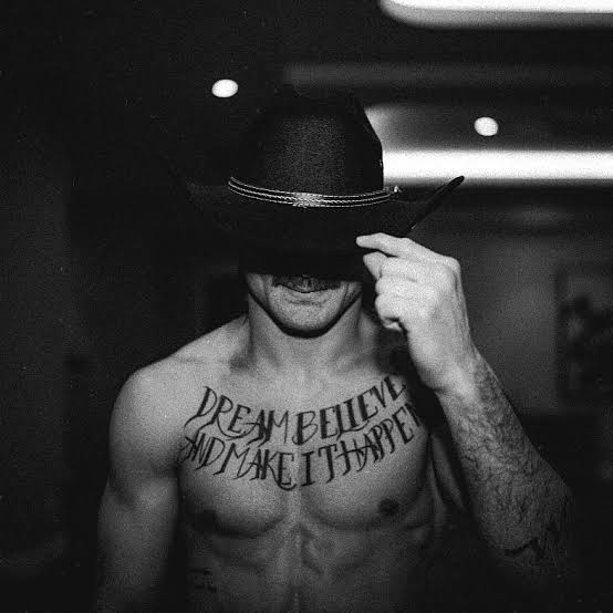 ArthurRoch6suw's tweet photo. 1-0 and ready for whatever comes next. ๐ฆ
Who's next? I'm looking for a challenge. Whoever the matchmakers put in front of me, I'll be ready.
#UFCSim #UFC @MMA__Sim https://t.co/1ooFjhEQMc