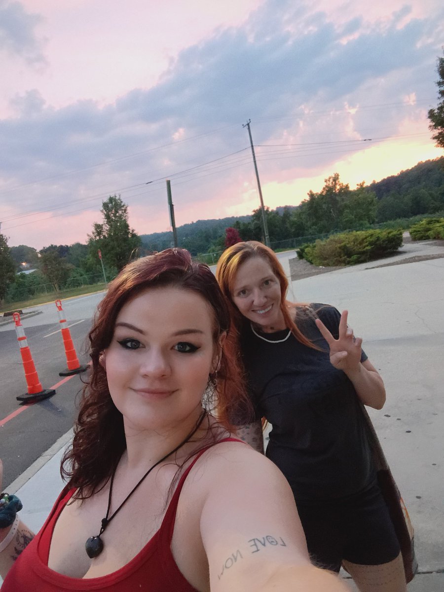 highflyinmadcap's tweet photo. my babygirl n her babygirl 🩷🥰 https://t.co/FwekfQRHbE