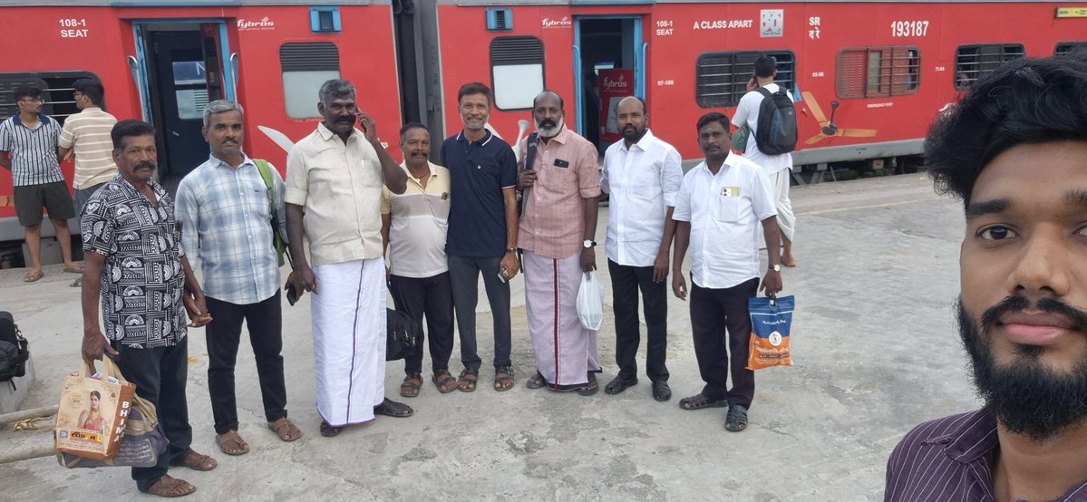 VckMuthukumar's tweet photo. #விடுதலைச்சிறுத்தைகளின் விருது வழங்கும் விழா -2026       சென்னை பயணம்  #VaigaiExpress  05.07.2026 https://t.co/yLQu7amuKq