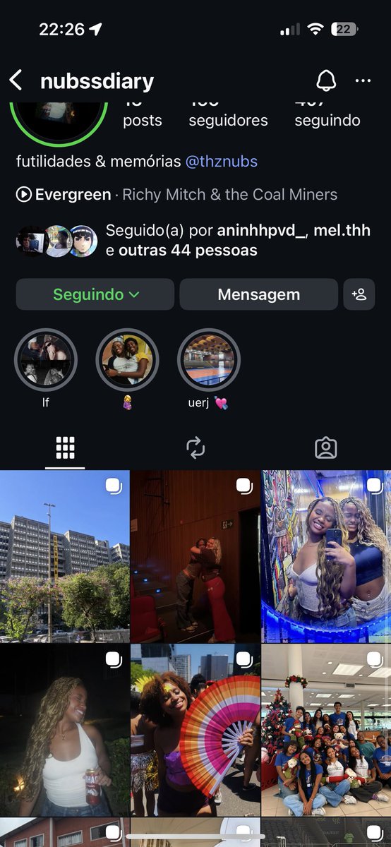 thznubya's tweet photo. ser aceito pela sociedade vs ser feliz

amo meus dois feeds thats my passion https://t.co/do1xODLAbU