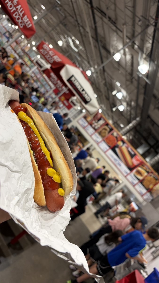 cam_i8's tweet photo. ホットドッグ🌭mgmg😋 https://t.co/yiX8NGt5Xb