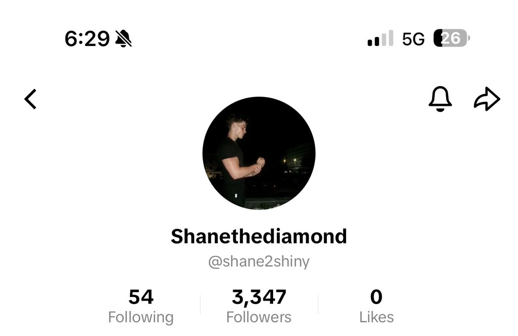 SpikedLibido's tweet photo. @leooomszz_ @fypmen He’s been recently going live on the “2shiny” acc https://t.co/MdLUTQpNLz