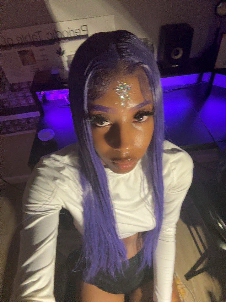yonnasroom's tweet photo. 😈💜 https://t.co/SxQIERbeVR