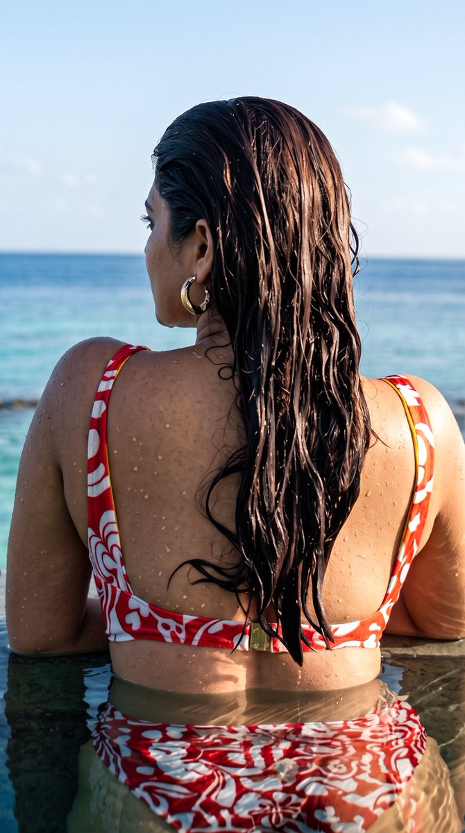 UHQ_TWEETS's tweet photo. #MalavikaMohanan 🌸 https://t.co/71Ibx5dvaG