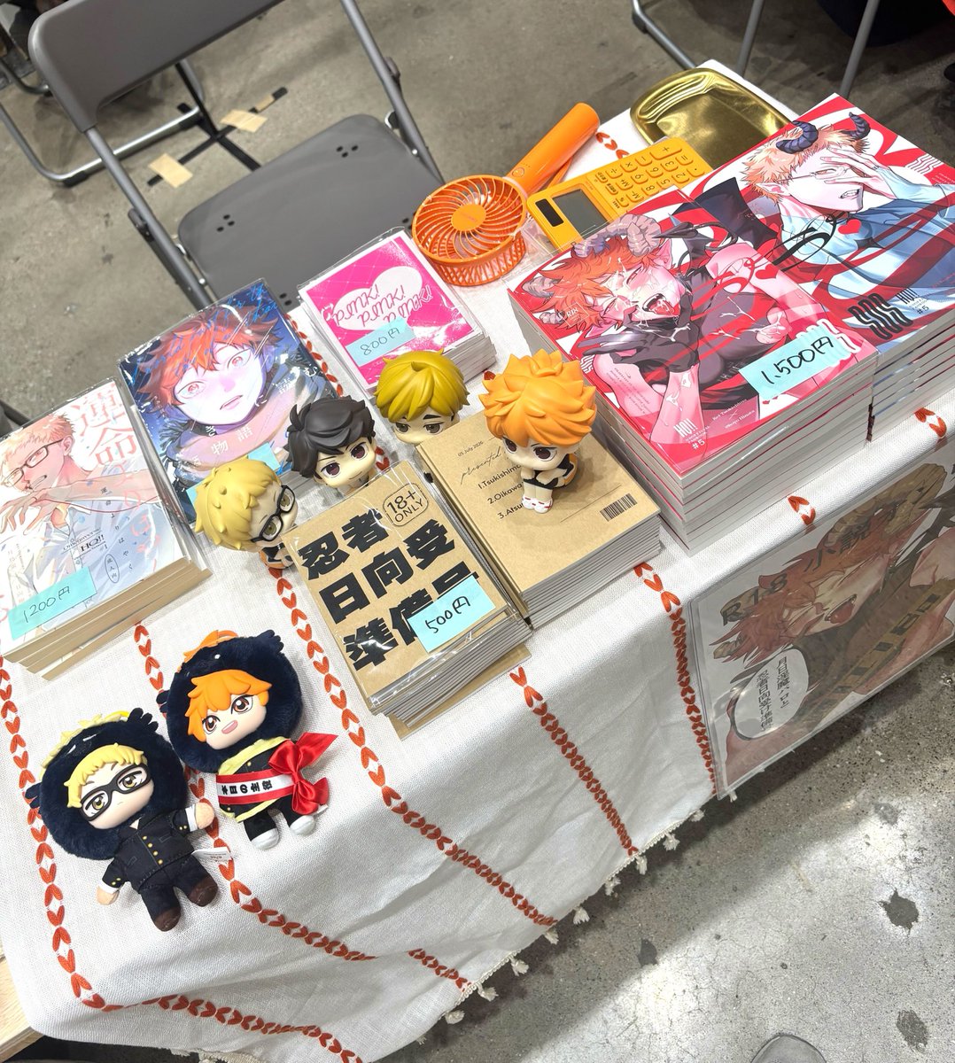 soari_xx's tweet photo. お品書き忘れたけど新刊ばっちりあります〜❣️
今日はよろしくお願いします😁 https://t.co/b1GyFbLSSz