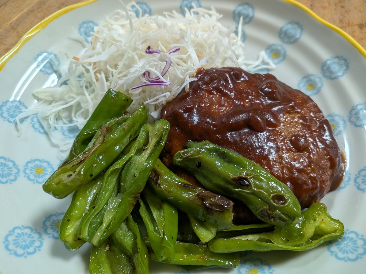 kitchen_ani's tweet photo. 昨日はAnekitchen
ハンバーグ、でございます。 https://t.co/SEC60hz0tb