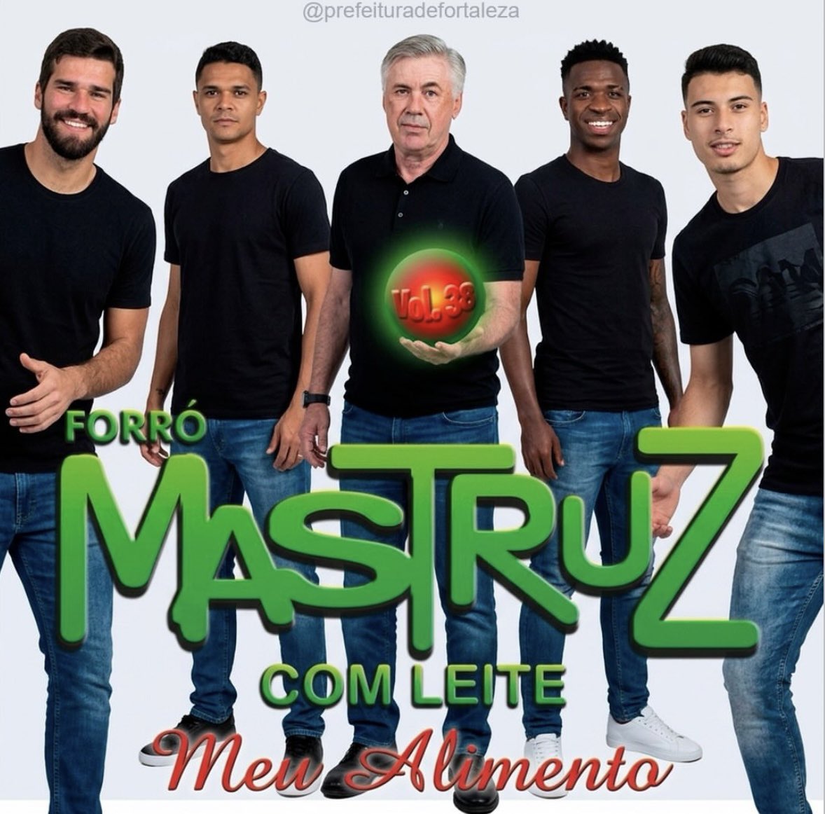 GermanaWatanabe's tweet photo. Essa estági tá fresquinha hoje, viu? 😔 E se nossos jogadores fossem de bandas icônicas de forró, hein?
#PraTodoMundover | Descrição inserida em texto
alternativo.
@prefeituradefortaleza https://t.co/EGUUqdklCV