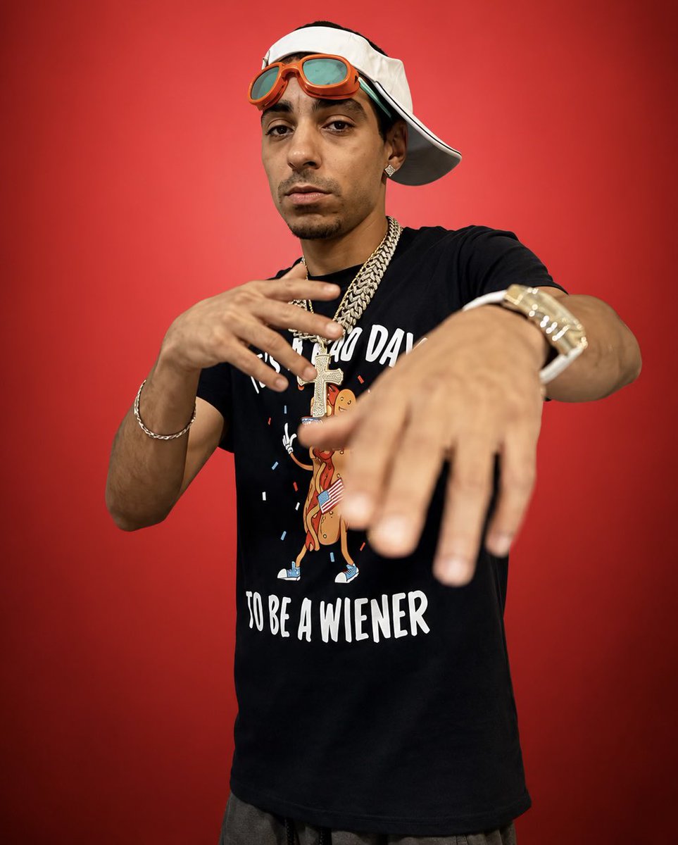TripperGetem's tweet photo. #Happy4thJuly #Happy #July #July4th #4thJuly 🇺🇸 
☝🏼Don’t blow yall hand off tonight ❗️
📸#new #visual 📸 https://t.co/1eazA0jiiJ