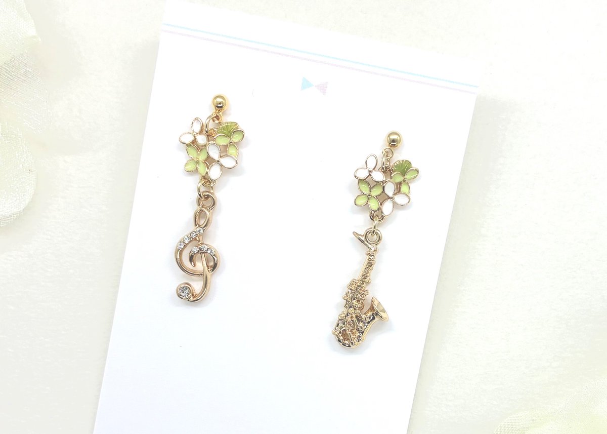 kojin_033's tweet photo. 🎷アナベルとサックス🌿

季節のお花と楽器を組み合わせたアクセサリー。

夏のおでかけや演奏会にもおすすめです✨

https://t.co/V9rHiJP3O6

#サックス #吹奏楽 #ハンドメイド #minneで販売中 https://t.co/IYEIVLejlD