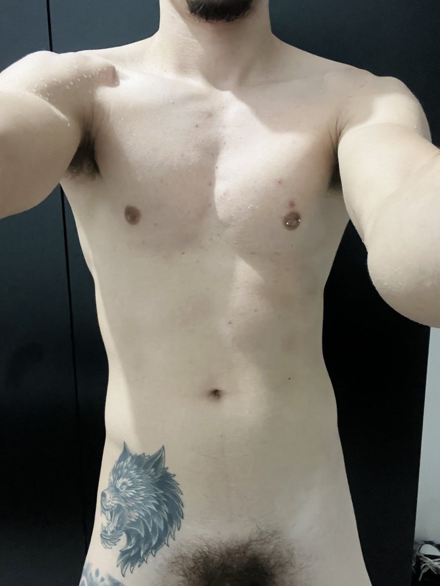 vhsima0's tweet photo. vem cá da um cheiro 🍆 https://t.co/LyGrRQ6qC4