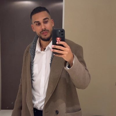 seansitu's tweet photo. #NewProfilePic https://t.co/z1kom6nJHI