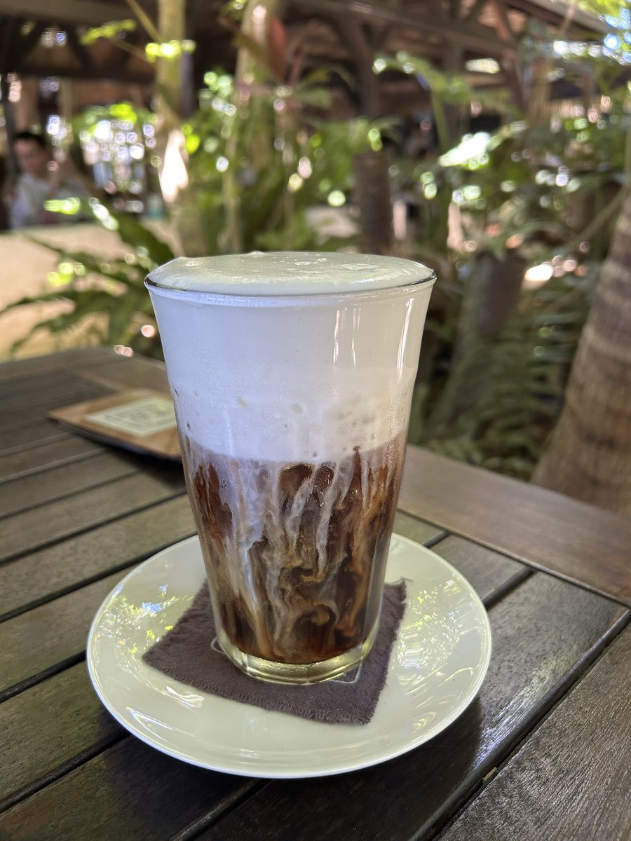 H_pirika's tweet photo. 来間島のお気に入りカフェ、
PaniPani
風が通り抜けて、冷たい飲み物で汗がひく。家族経営なのかな、スタッフのお兄さんが今年もめちゃ感じよく癒される^ ^ https://t.co/uyvrExcFIn