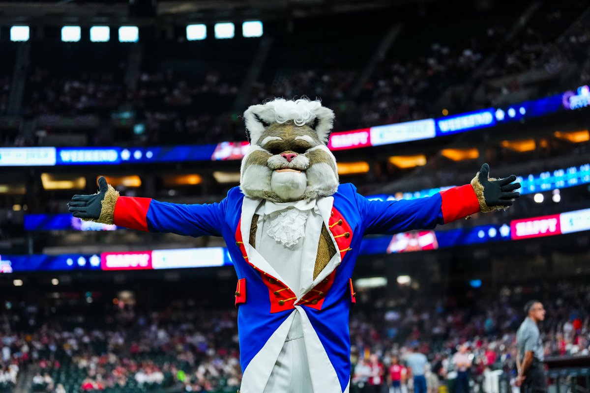 DbacksBaxter's tweet photo. Pardon me.
Are you Aaron Purr, sir? https://t.co/eFamBWkolt